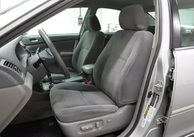 TOYOTA Camry 2.4 VVT-i