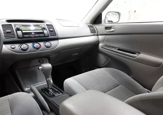 TOYOTA Camry 2.4 VVT-i