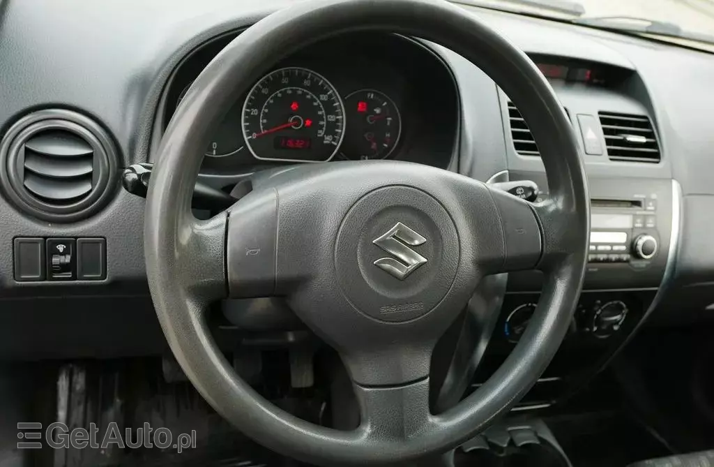 SUZUKI SX4 