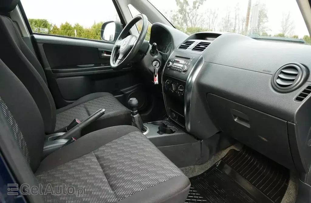 SUZUKI SX4 
