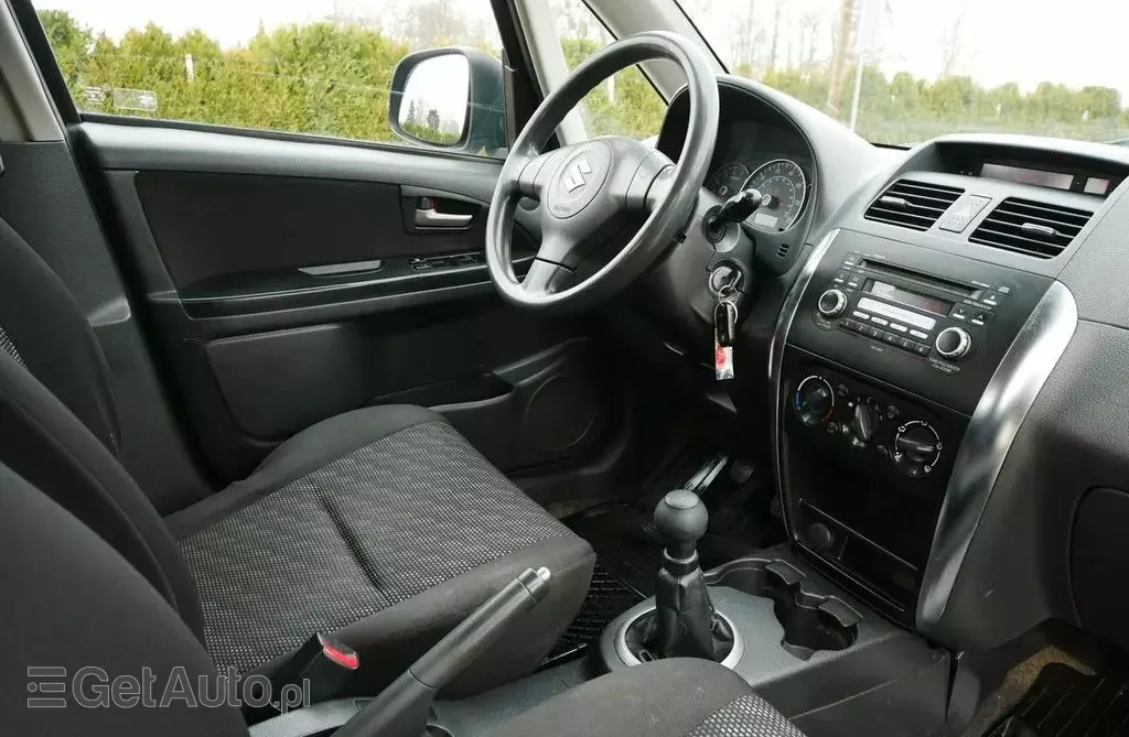 SUZUKI SX4 