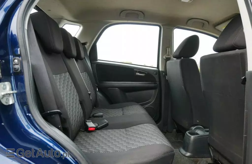 SUZUKI SX4 