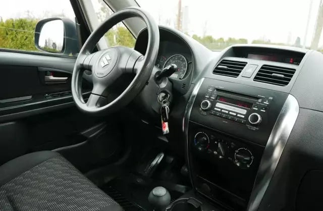 SUZUKI SX4 