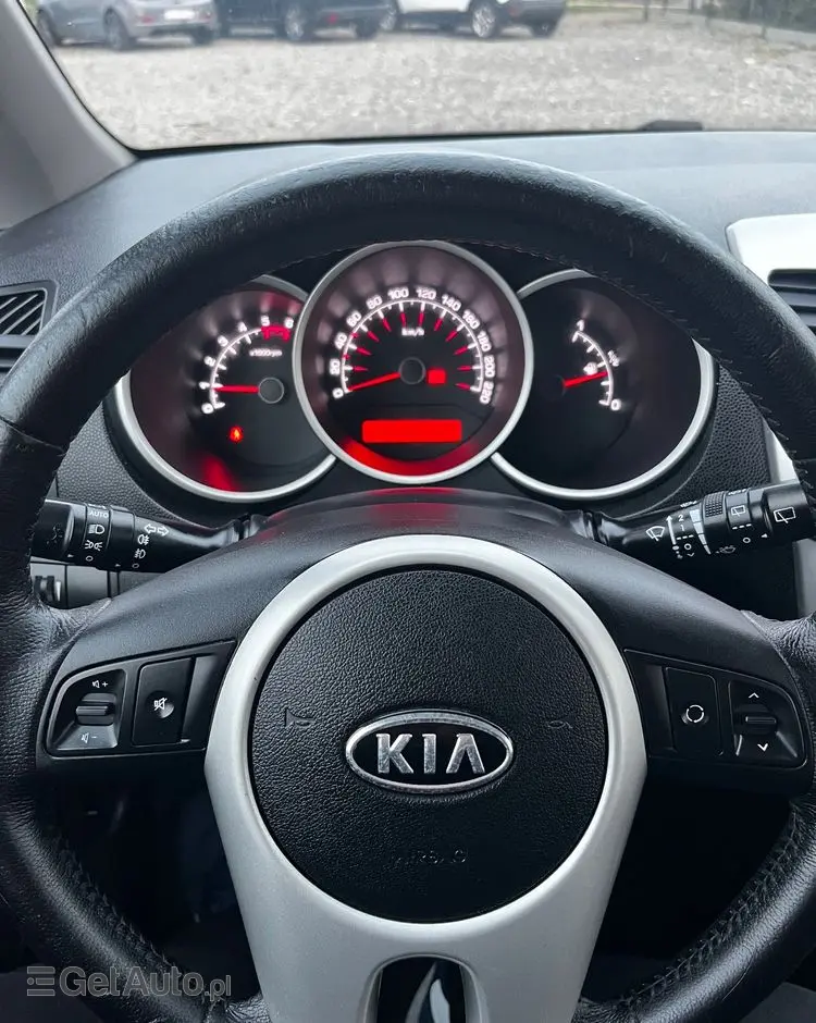 KIA Venga 1.4 CRDi M