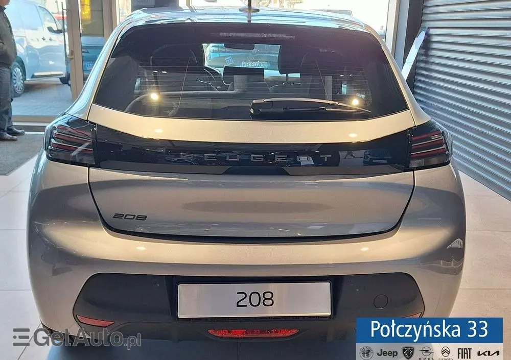 PEUGEOT 208 