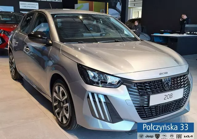 PEUGEOT 208 