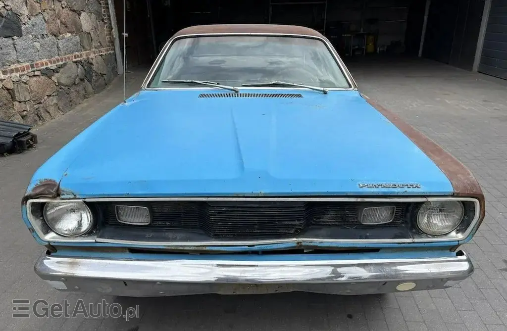 PLYMOUTH Duster 