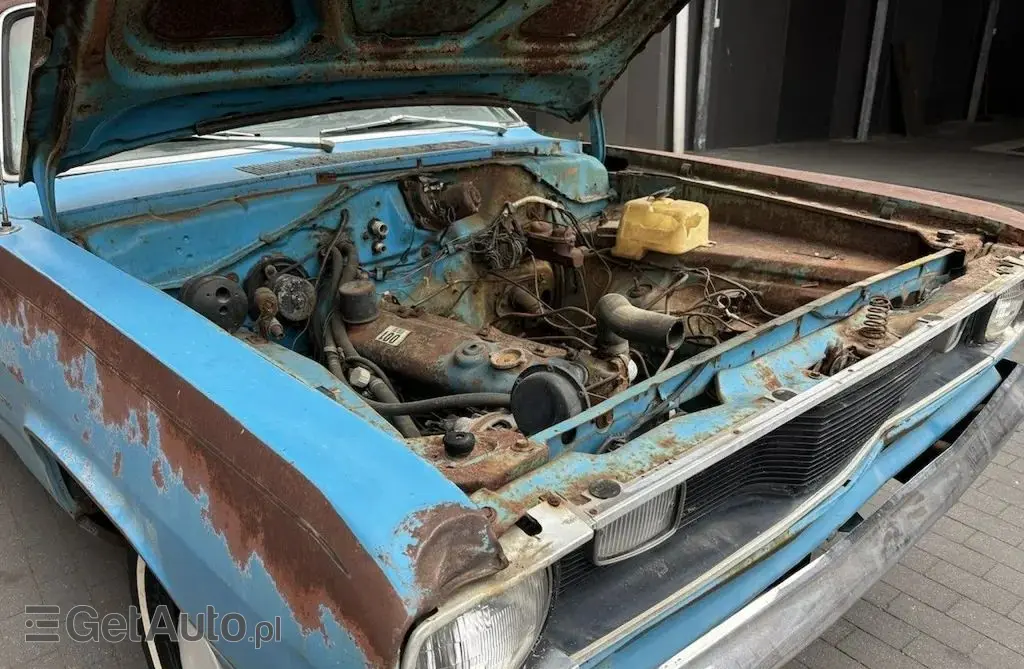 PLYMOUTH Duster 