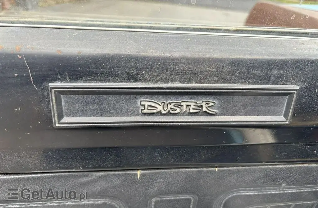 PLYMOUTH Duster 