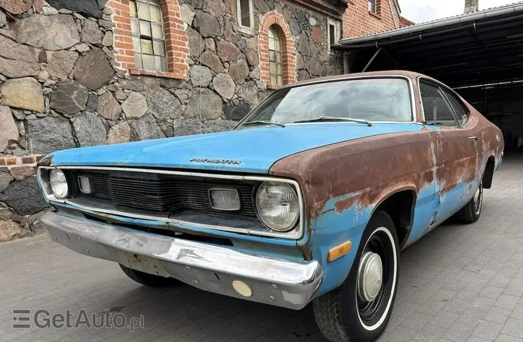 PLYMOUTH Duster 