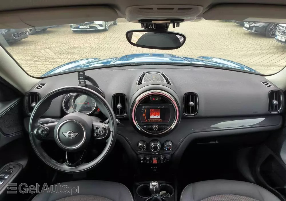 MINI Countryman One Blackyard