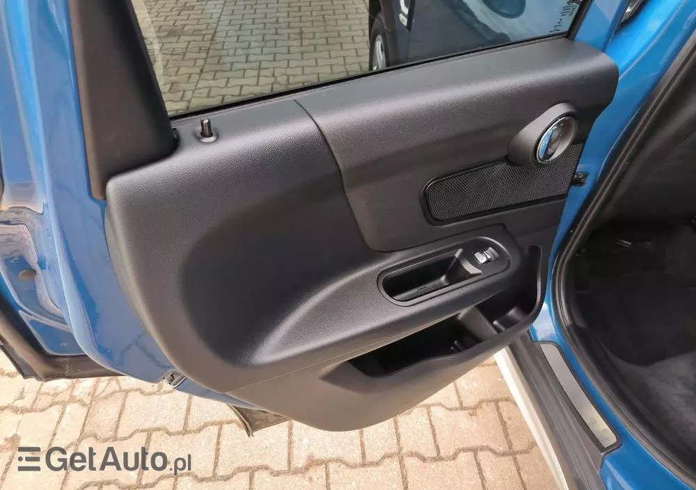 MINI Countryman One Blackyard