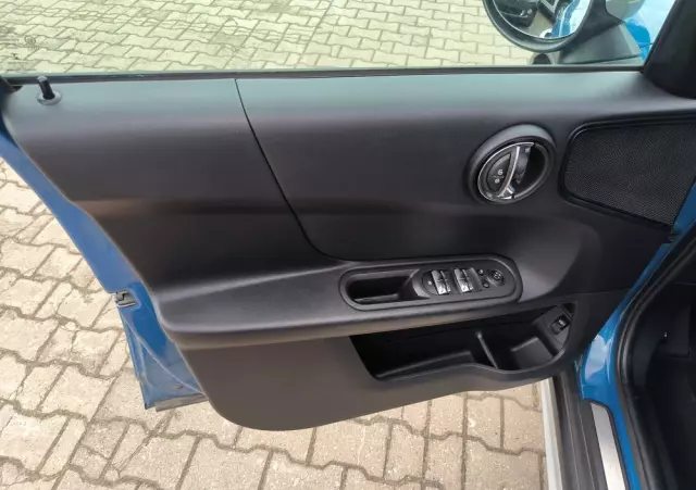 MINI Countryman One Blackyard