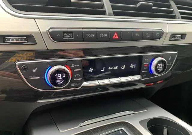 AUDI Q7 3.0 TDI Quattro Tiptronic