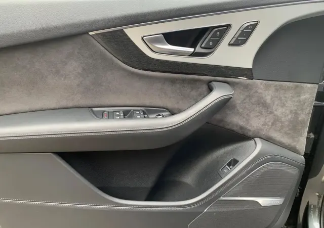 AUDI Q7 3.0 TDI Quattro Tiptronic