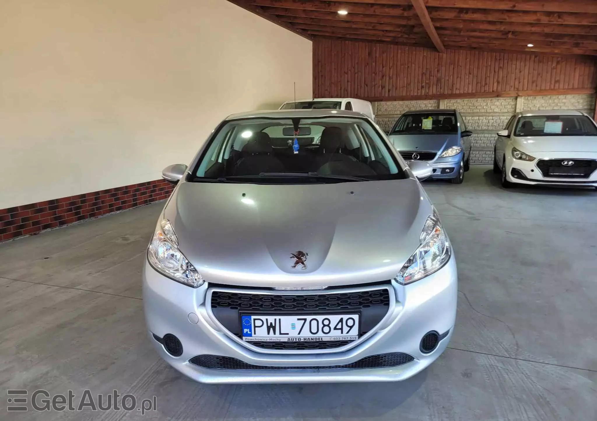 PEUGEOT 208 1.2 VTi Active