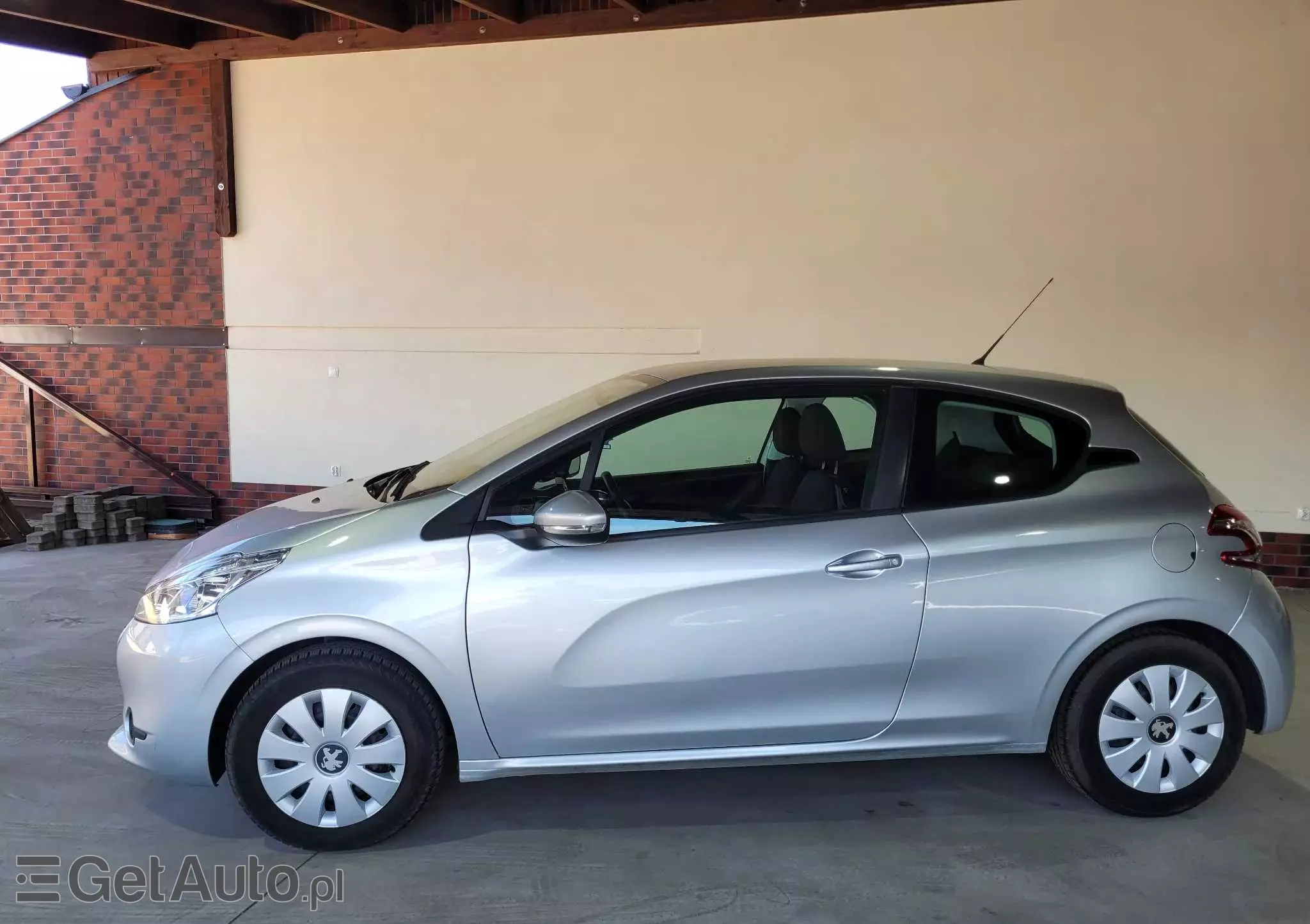 PEUGEOT 208 1.2 VTi Active