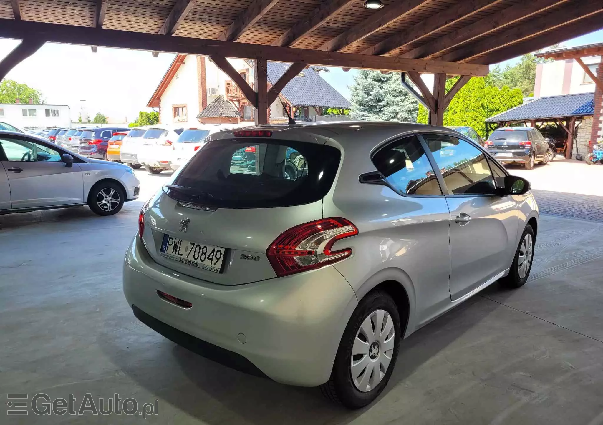 PEUGEOT 208 1.2 VTi Active