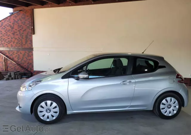 PEUGEOT 208 1.2 VTi Active