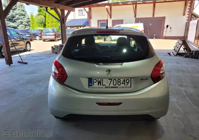PEUGEOT 208 1.2 VTi Active