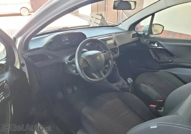 PEUGEOT 208 1.2 VTi Active