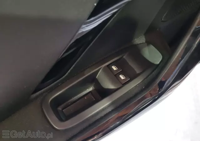 PEUGEOT 208 1.2 VTi Active