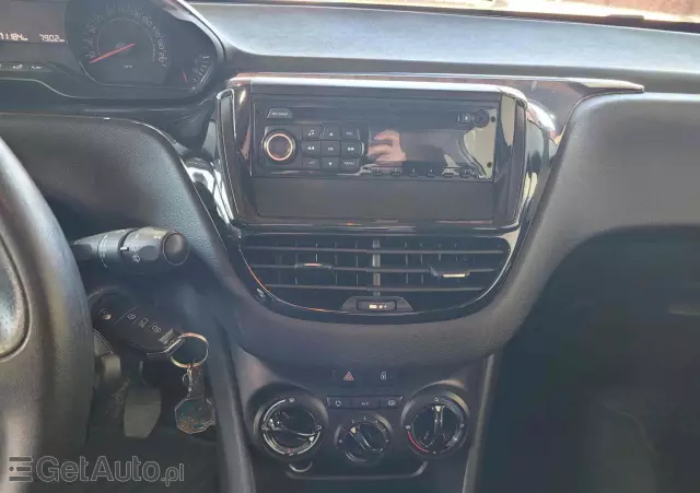 PEUGEOT 208 1.2 VTi Active