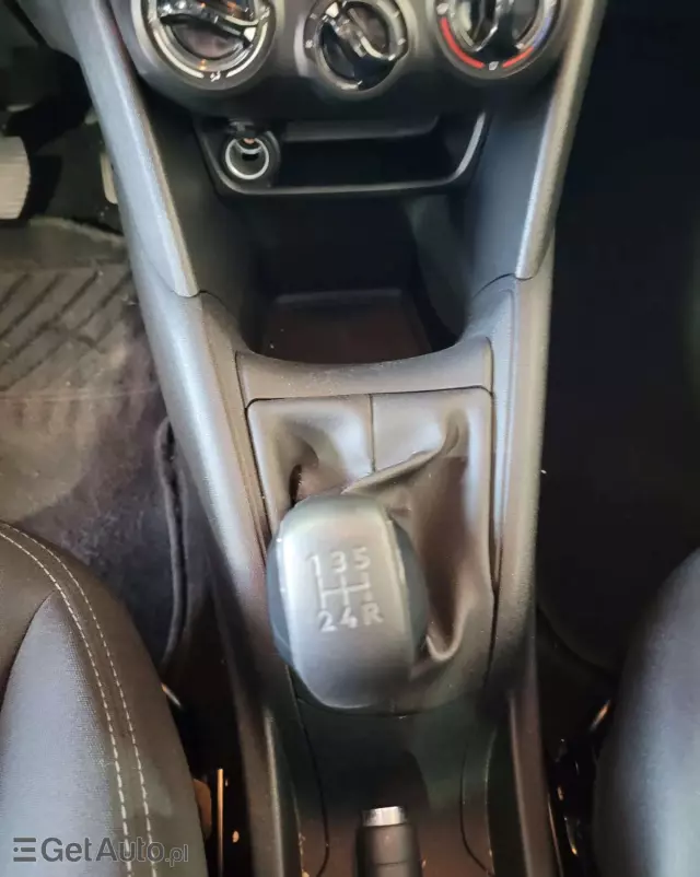PEUGEOT 208 1.2 VTi Active