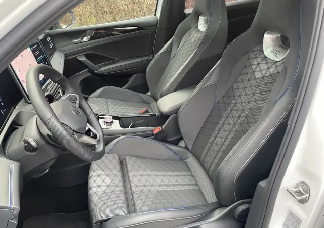 VOLKSWAGEN Tiguan 2.0 TSI 4Mot R-Line Plus DSG