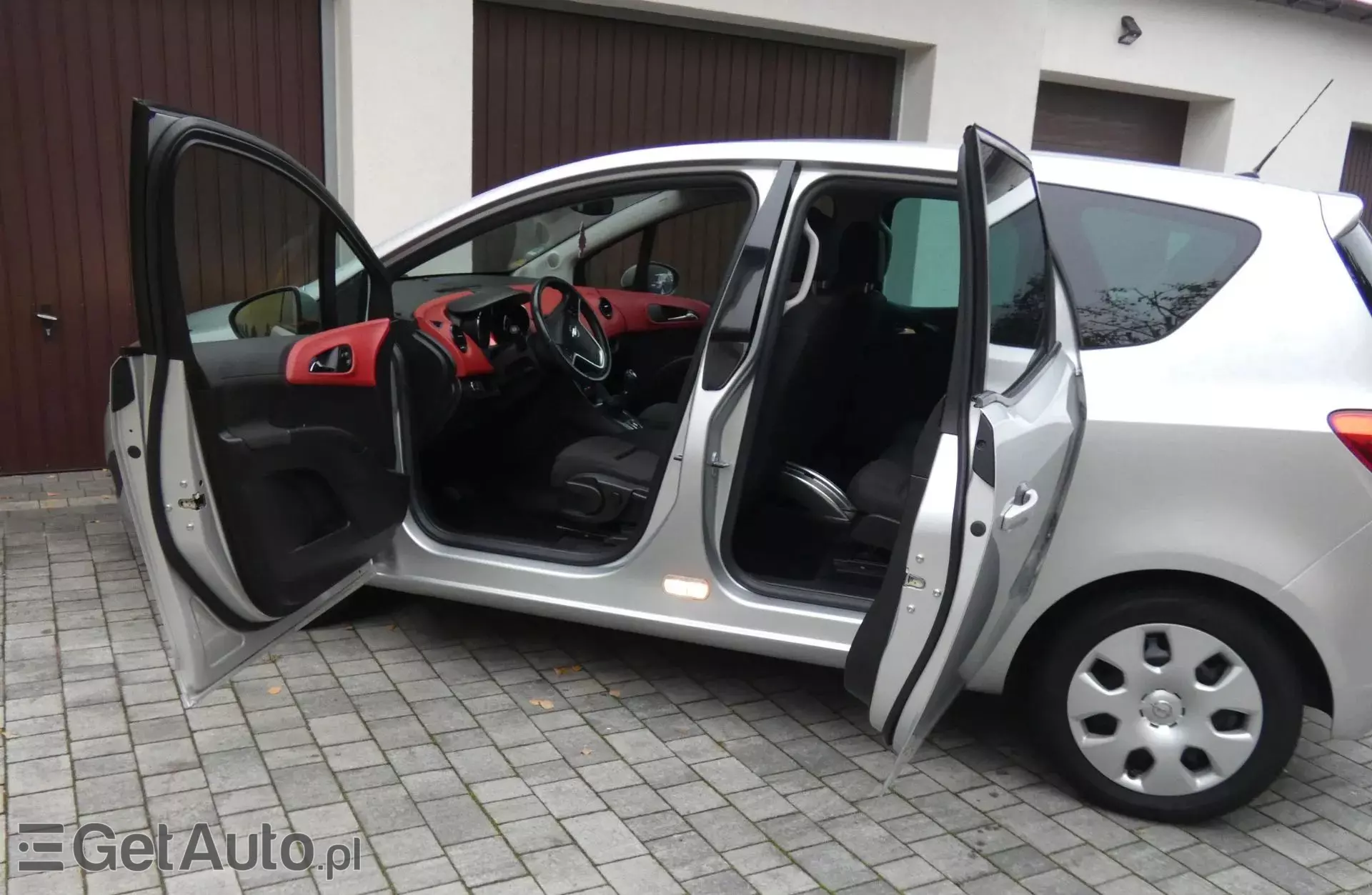 OPEL Meriva 1.4 Turbo (140 KM)