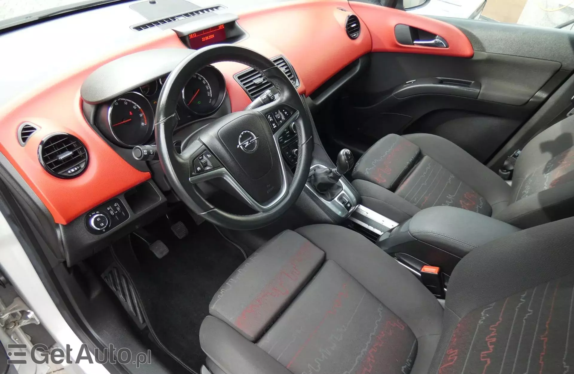 OPEL Meriva 1.4 Turbo (140 KM)