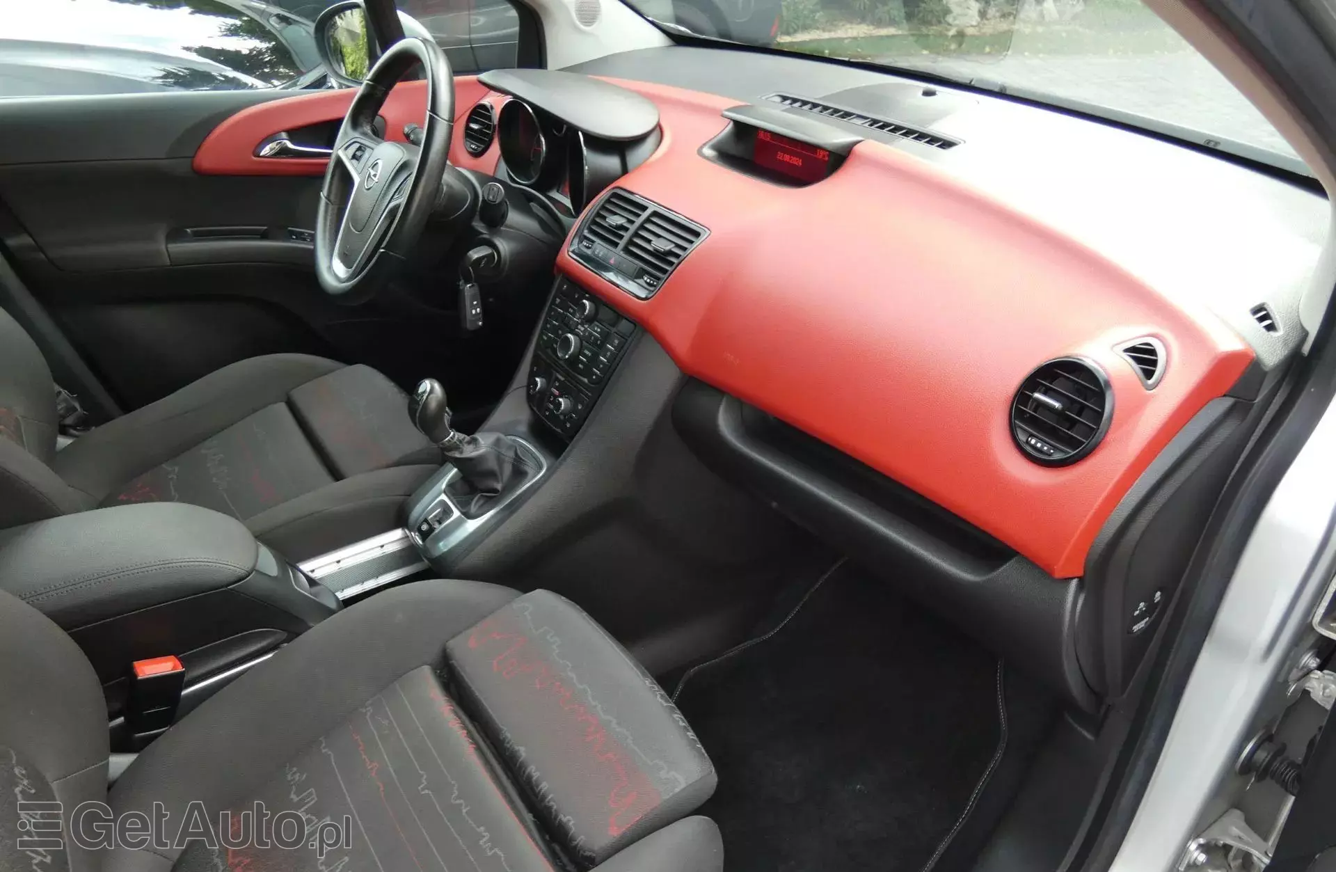 OPEL Meriva 1.4 Turbo (140 KM)