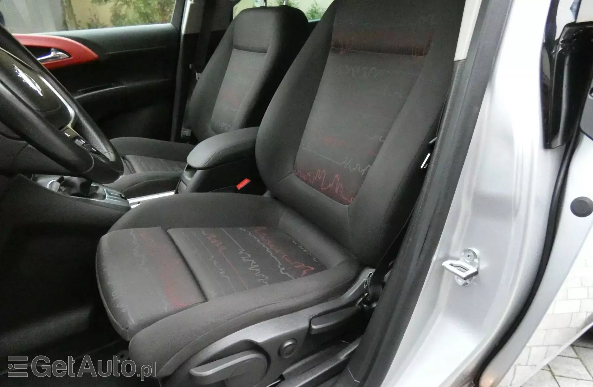 OPEL Meriva 1.4 Turbo (140 KM)