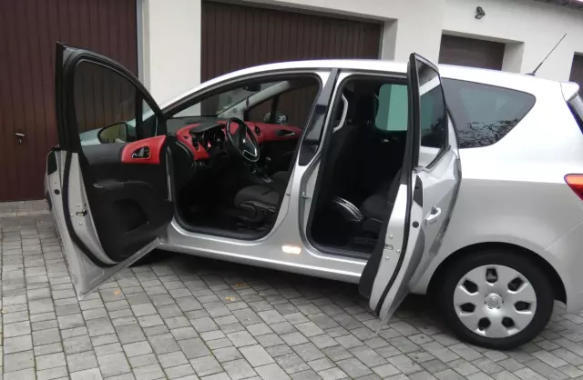 OPEL Meriva 1.4 Turbo (140 KM)