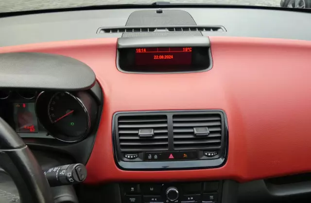 OPEL Meriva 1.4 Turbo (140 KM)