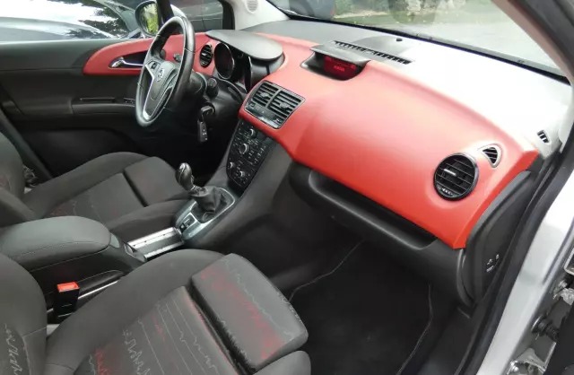 OPEL Meriva 1.4 Turbo (140 KM)