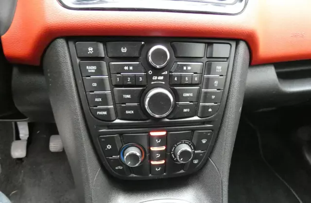 OPEL Meriva 1.4 Turbo (140 KM)