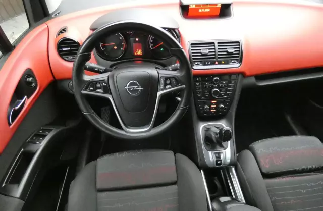 OPEL Meriva 1.4 Turbo (140 KM)