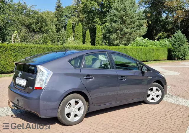TOYOTA Prius  1.8 HSD Premium