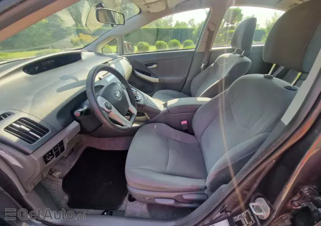 TOYOTA Prius  1.8 HSD Premium
