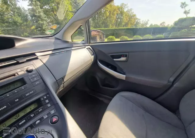 TOYOTA Prius  1.8 HSD Premium