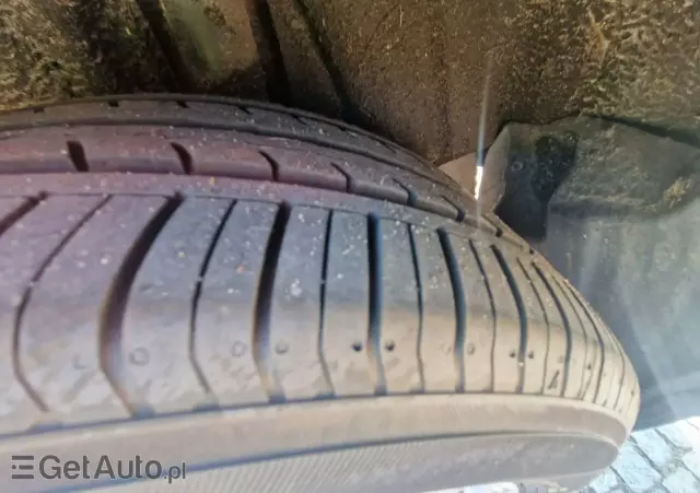 TOYOTA Prius  1.8 HSD Premium