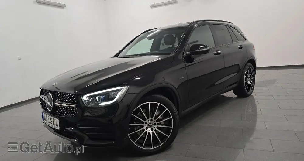 MERCEDES-BENZ GLC 300 de 4Matic 9G-TRONIC AMG Line Plus