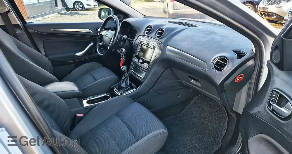 FORD Mondeo 2.0 FF Ghia