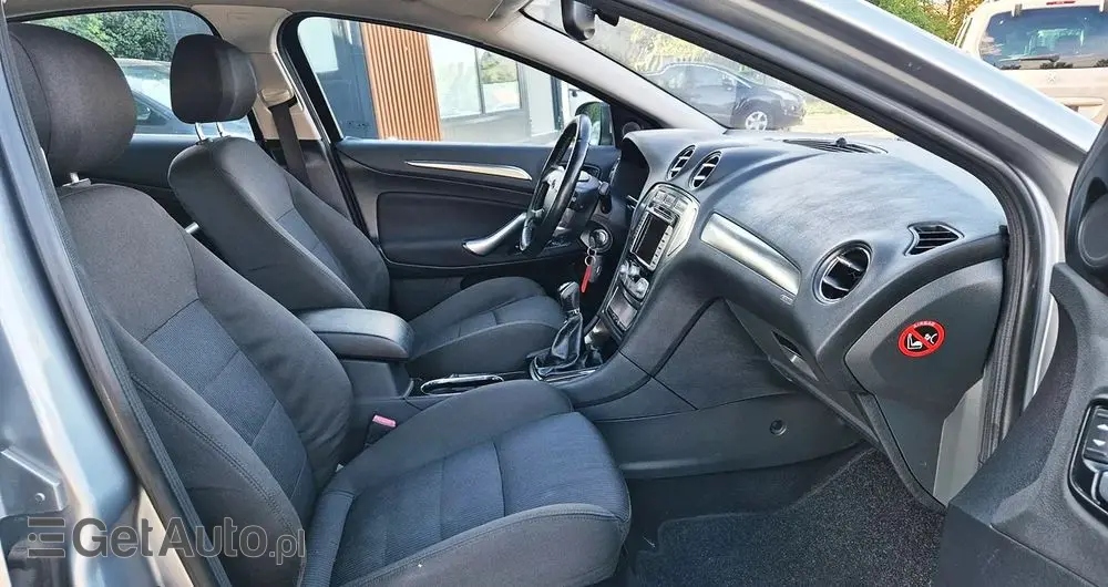 FORD Mondeo 2.0 FF Ghia