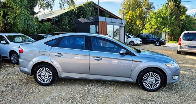 FORD Mondeo 2.0 FF Ghia