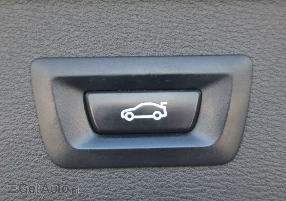 BMW X1 SDrive18i GPF xLine