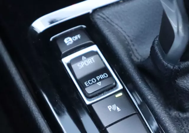 BMW X1 SDrive18i GPF xLine