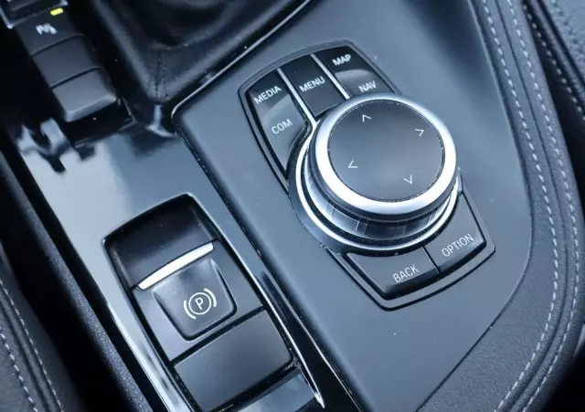 BMW X1 SDrive18i GPF xLine