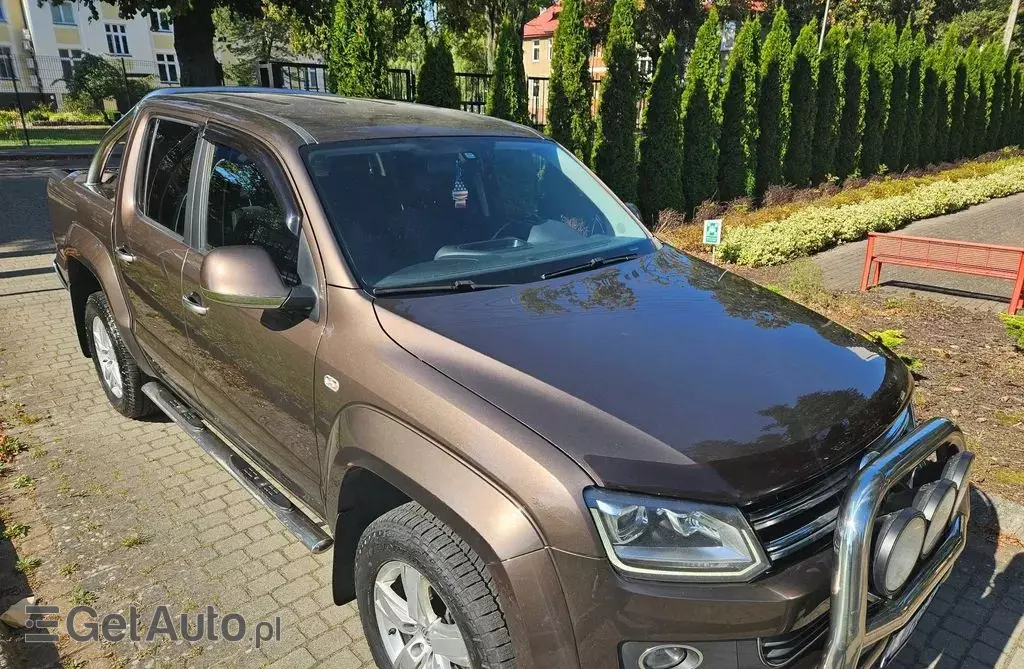 VOLKSWAGEN Amarok 